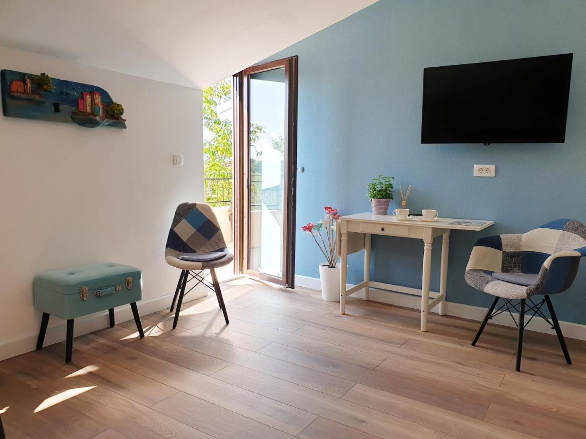 Boutique Rooms Mare Fabulas 罗维尼 外观 照片